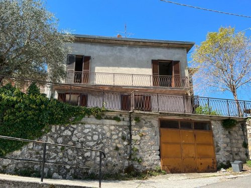 Detached house in Isola del Liri