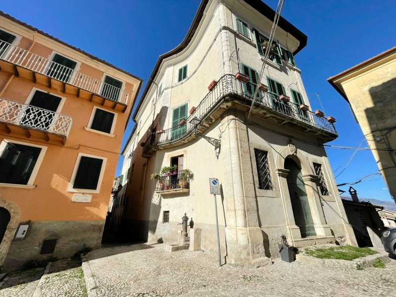 Historisch appartement in Arpino