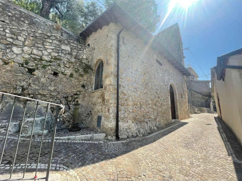 Top-to-bottom house in Arce