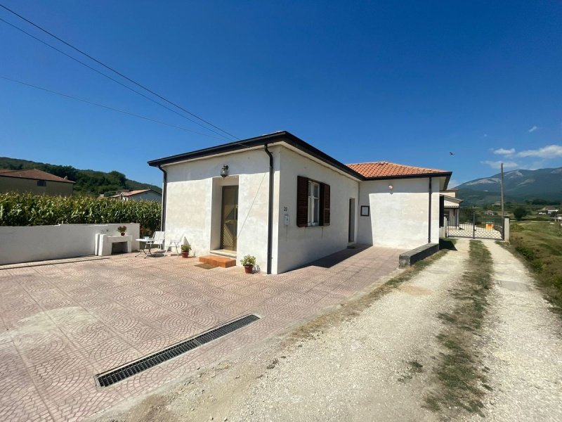 Vrijstaande woning in Castelliri