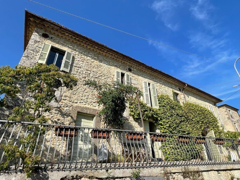 Klein huisje op het platteland in Arpino