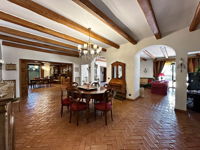 Villa en Monte Porzio Catone