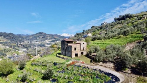 Klein huisje op het platteland in San Biagio della Cima