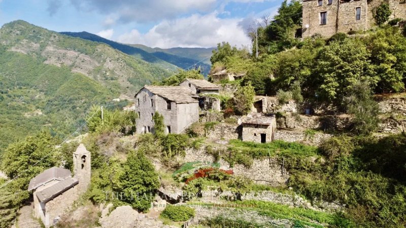 Casa independiente en Montalto Carpasio