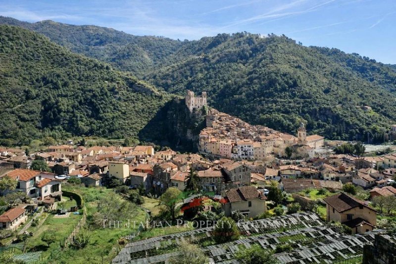 Byggtomt i Apricale