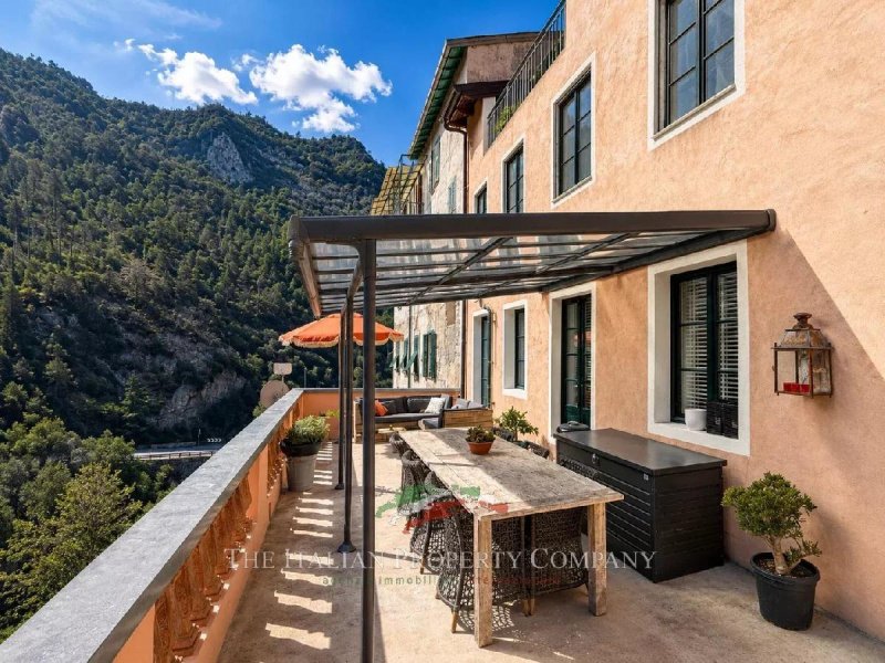 Apartment in Airole