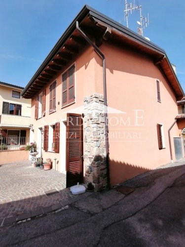 Self-contained apartment in Manerba del Garda