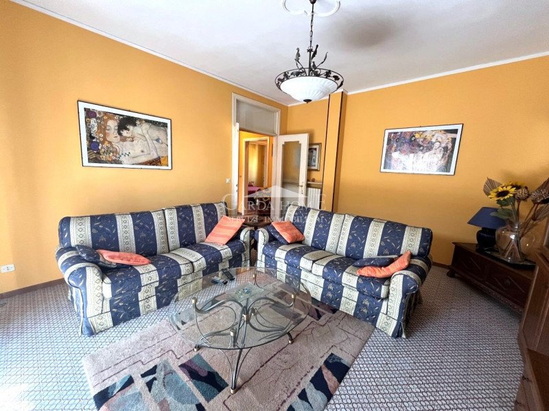 Lägenhet i Desenzano del Garda