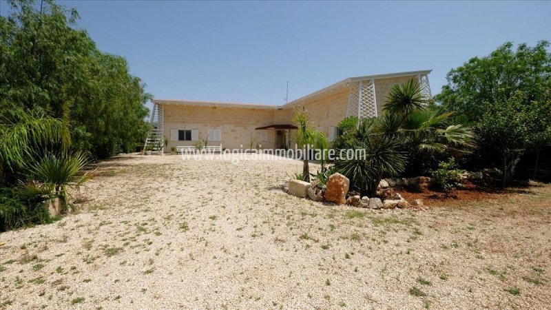 Вилла в Сан-Вито-деи-Норманни