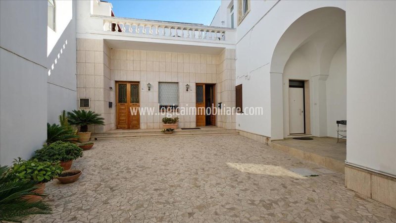 Особняк в Монтерони-ди-Лечче