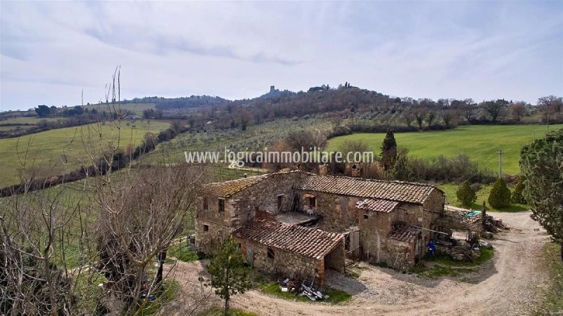 Farm in Castiglione d'Orcia