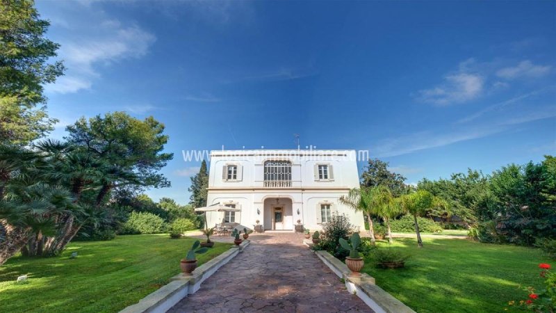 Villa à Monteroni di Lecce