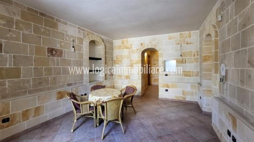 Kommersiell byggnad i Copertino