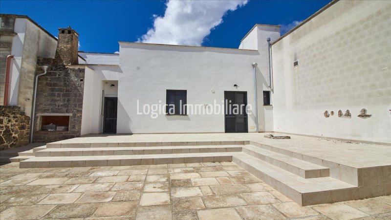 Особняк в Стернатия