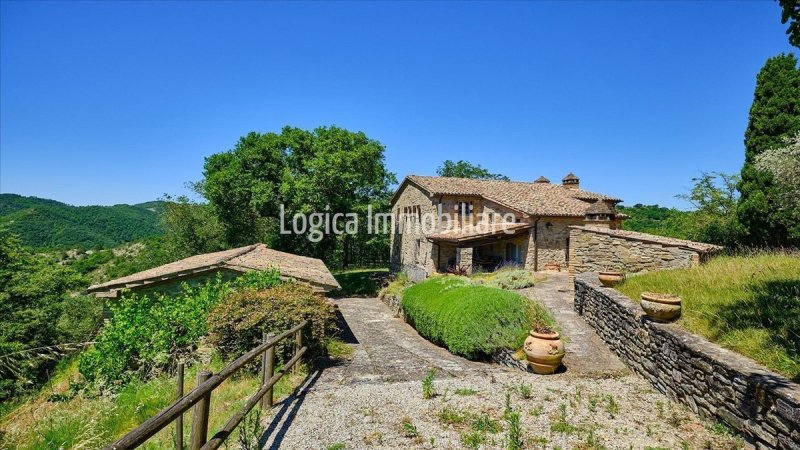 Cabaña en Montone