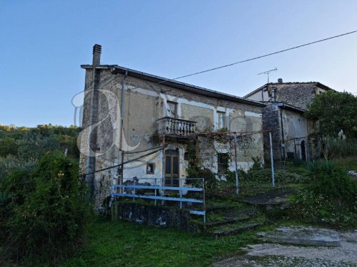 Klein huisje op het platteland in Arpino