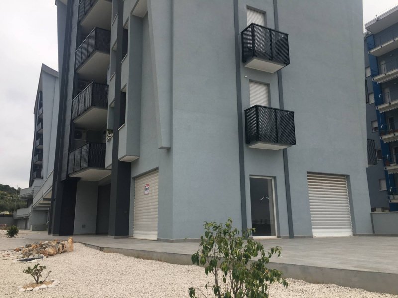 Commercial property in Formia