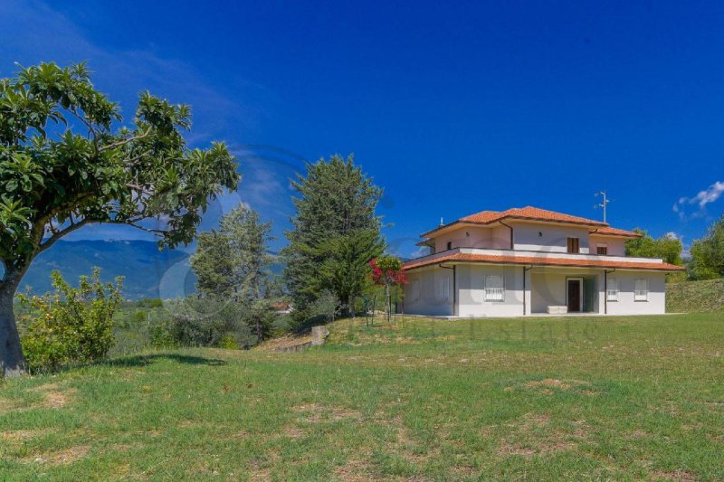 Villa a Arpino