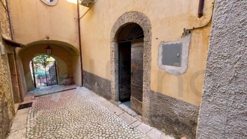 Commercial property in Arpino