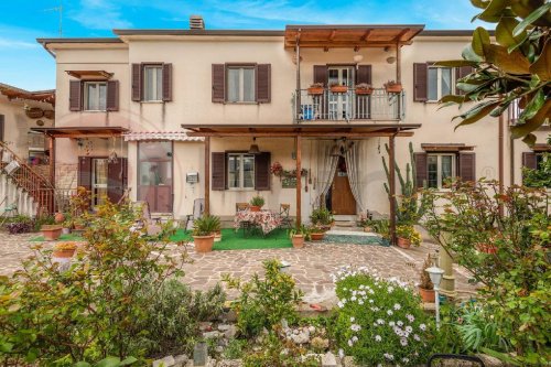 Einfamilienhaus in Sant'Ambrogio sul Garigliano