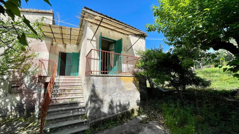 Maison jumelée à Colfelice