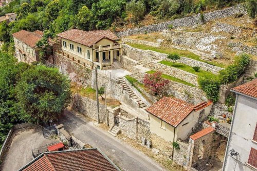 House in Arce