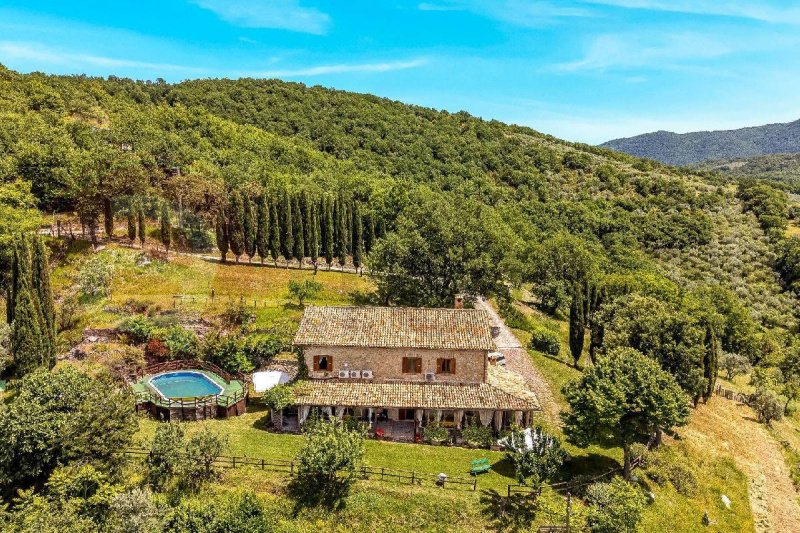 Farmhouse in Scandriglia