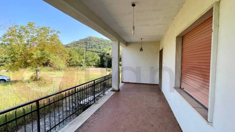 Detached house in Arce