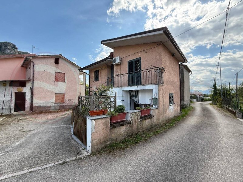 Casa semi indipendente a Cervaro