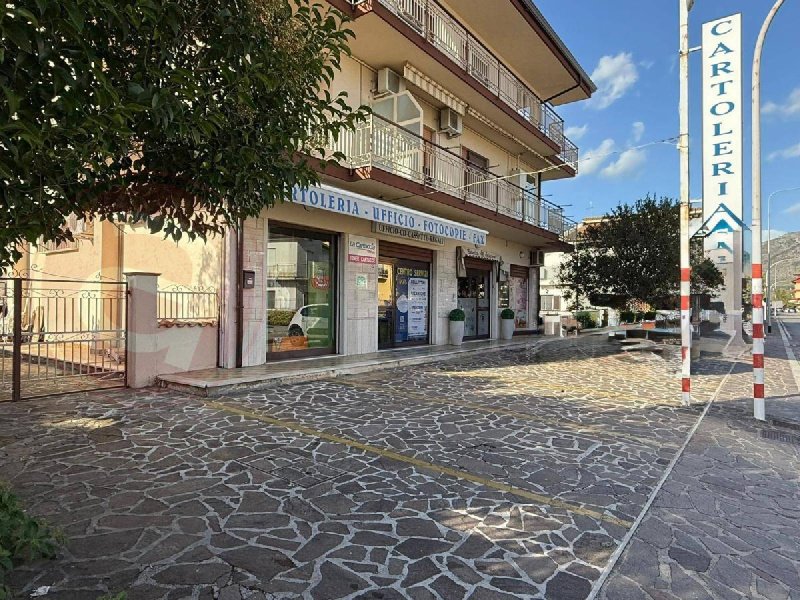 Коммерческая недвижимость в Рокказекка