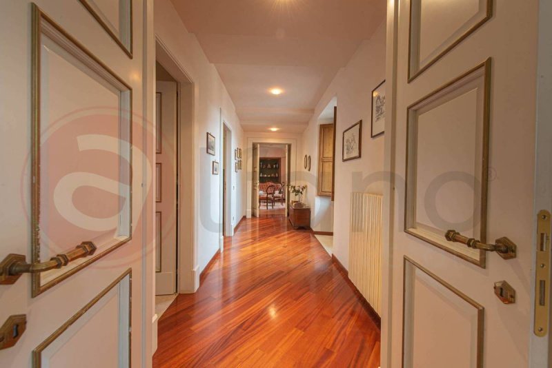 圣多纳托-瓦尔迪科米诺乡间房屋