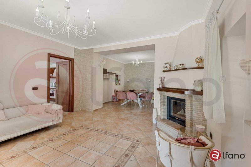 Moradia em Pontecorvo