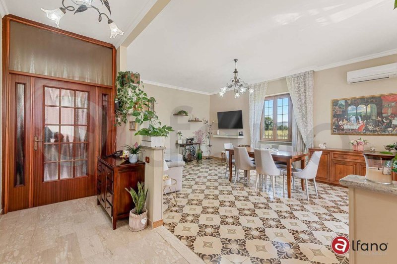 Moradia em Pontecorvo