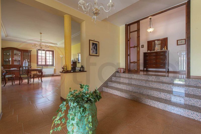 Villa i Arce