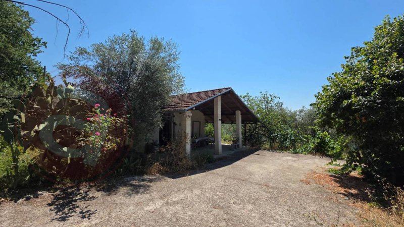 Detached house in Arce