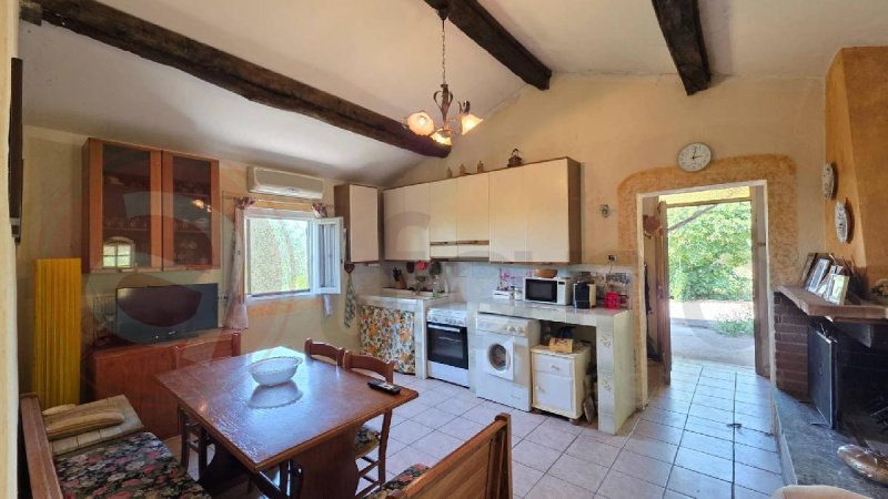 Detached house in Arce