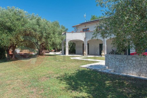Villa a Ceccano