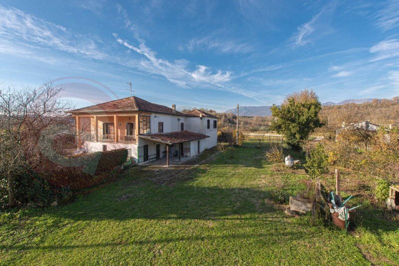 Casa independiente en Arpino
