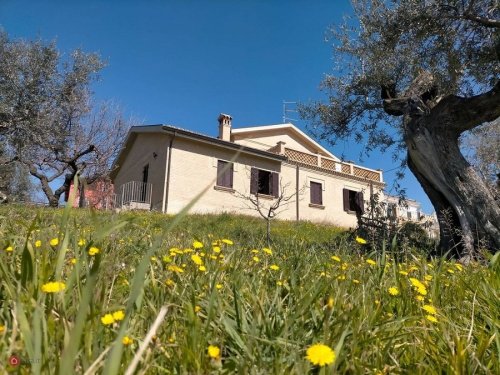 Huis op het platteland in Loreto Aprutino
