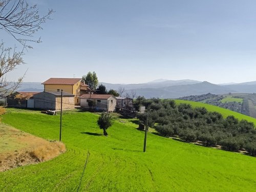 Huis op het platteland in Sant'Eusanio del Sangro