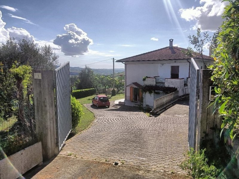 Hus på landet i Castiglione Messer Raimondo
