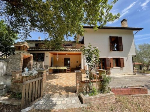 Huis op het platteland in Civitella Casanova