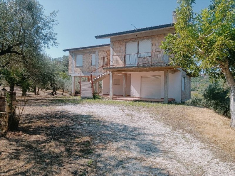 Landhaus in Loreto Aprutino