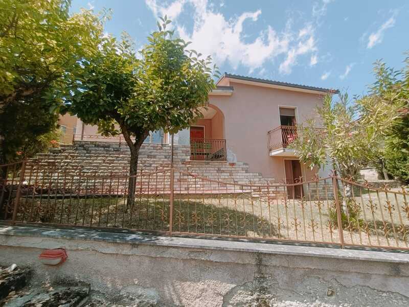 House in Isola del Gran Sasso d'Italia