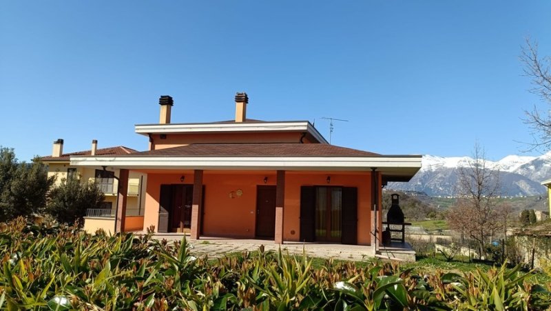 罗卡斯卡莱尼亚独栋房屋