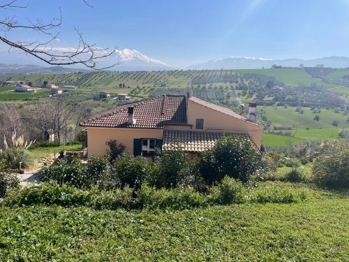 Casa de campo em Cugnoli