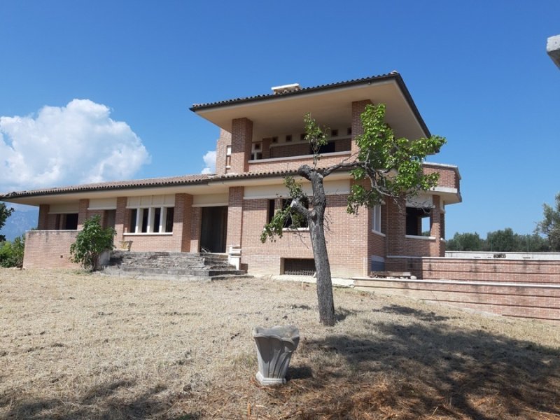 Villa in Sant'Eusanio del Sangro