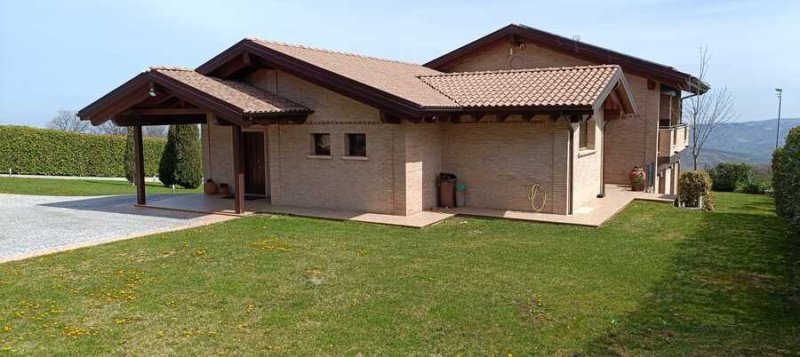Villa a Tornareccio