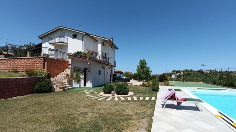 Villa in Castel Frentano