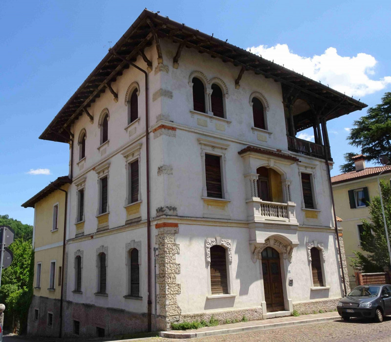 Историческое здание в Тарченто